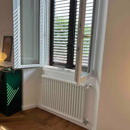 Lakefront Design-apartment Appartement Germignaga